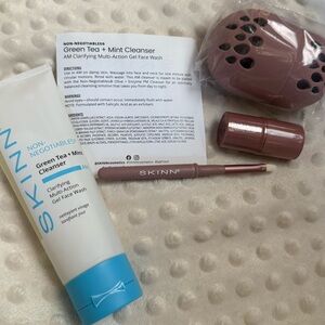 SKINN Green Tea + Mint Cleanser bundle gift set